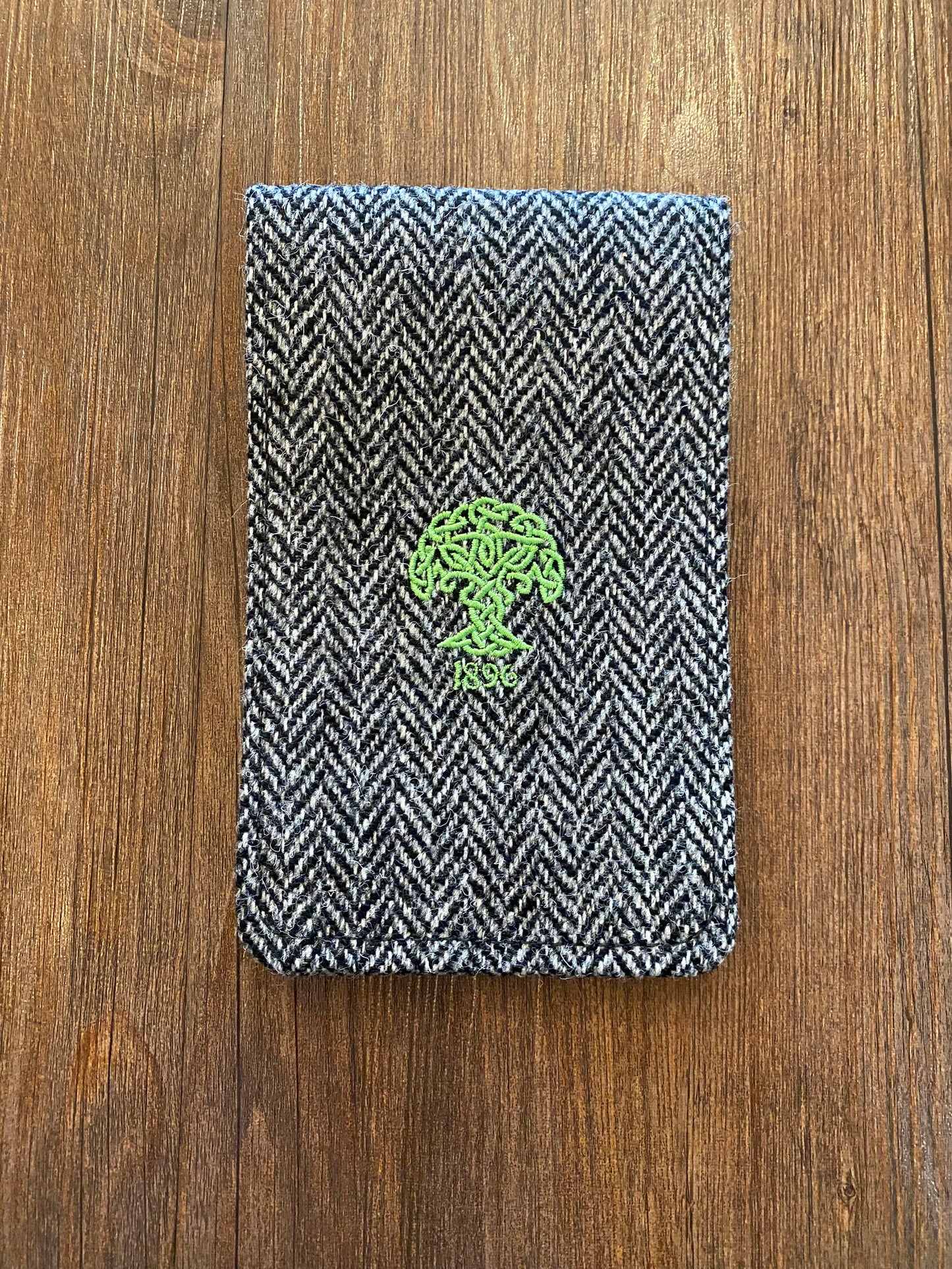 Seamus Yardage Book Holder